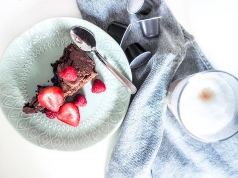 Coffee mud cake ihanassa seurassa