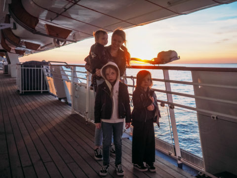 Laivalla lasten kanssa – meidän reissuvideo!