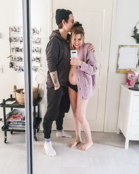 Meitä on kohta kuusi